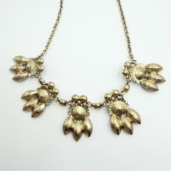 Goldtone Purple Teal Acrylic Bead Scoop Statement Necklace - Picture 7 of 8